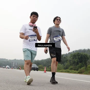 Runner Photo 7508152
