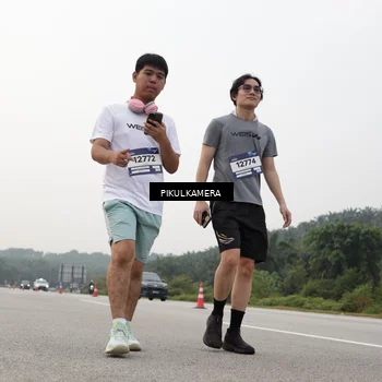 Runner Photo 7508157