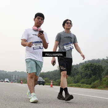 Runner Photo 7508165
