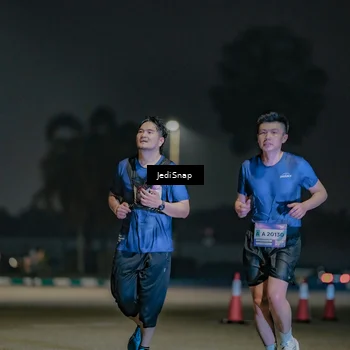 Runner Photo 7508188