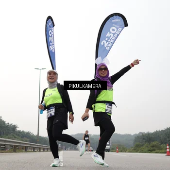 Runner Photo 7508201