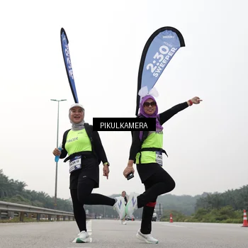 Runner Photo 7508202