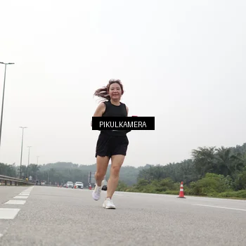 Runner Photo 7508236