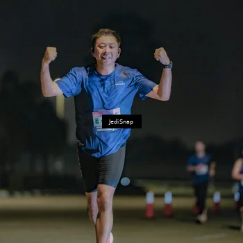 Runner Photo 7508260