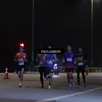 Runner Photo 7508268