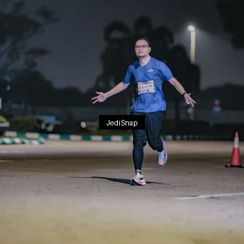 Runner Photo 7508271