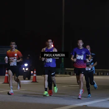 Runner Photo 7508272