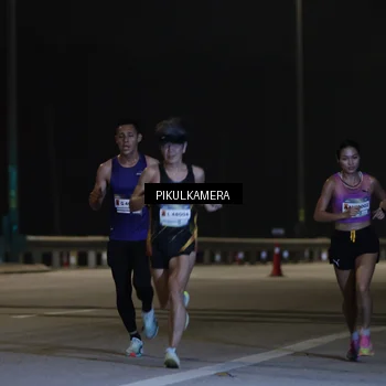 Runner Photo 7508280
