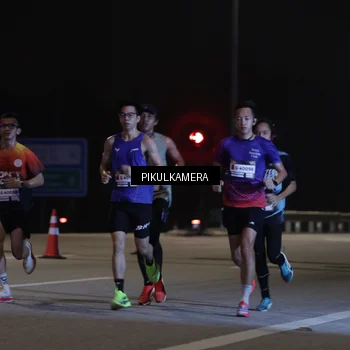Runner Photo 7508281