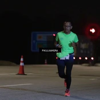 Runner Photo 7508302