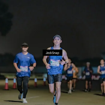 Runner Photo 7508391