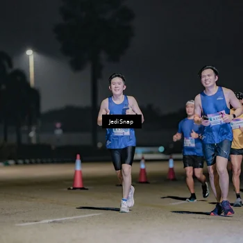 Runner Photo 7508422