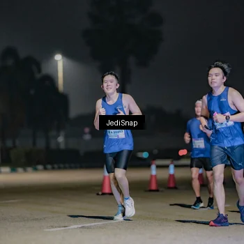 Runner Photo 7508424