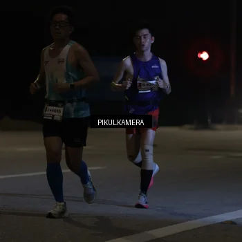 Runner Photo 7508441