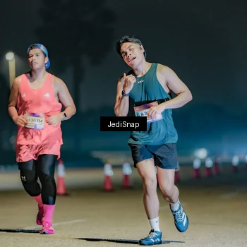 Runner Photo 7508451