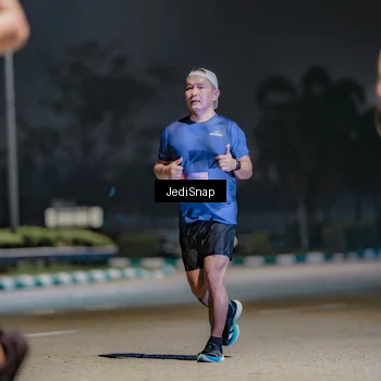 Runner Photo 7508453