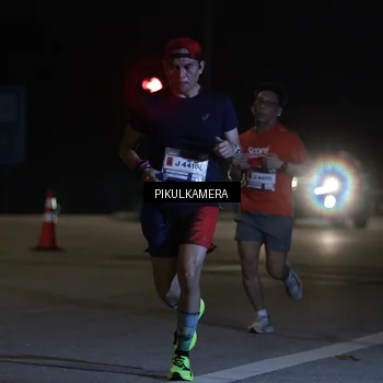 Runner Photo 7508471