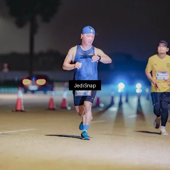 Runner Photo 7508520