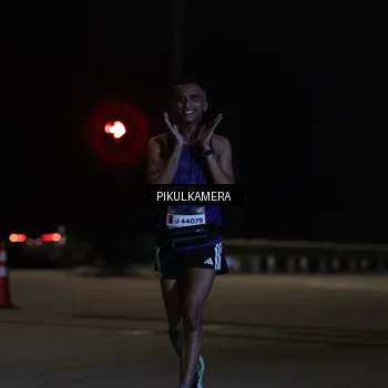 Runner Photo 7508529