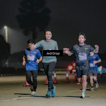 Runner Photo 7508541