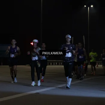 Runner Photo 7508542