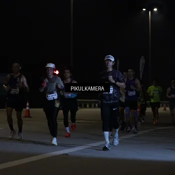 Runner Photo 7508544