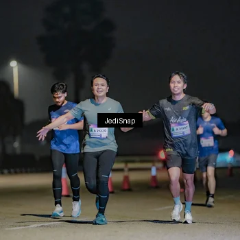 Runner Photo 7508546