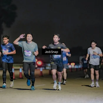 Runner Photo 7508549