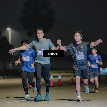 Runner Photo 7508557