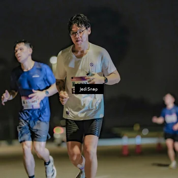 Runner Photo 7508572