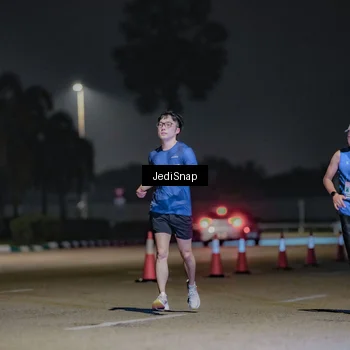 Runner Photo 7508585