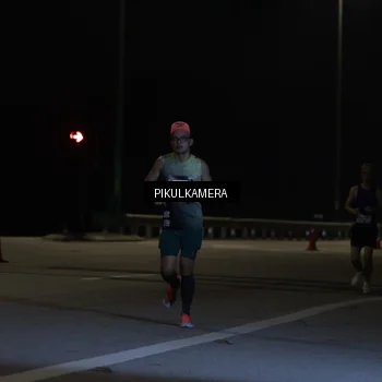 Runner Photo 7508604