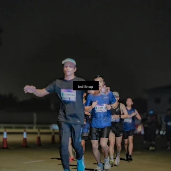 Runner Photo 7508605