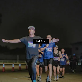 Runner Photo 7508607