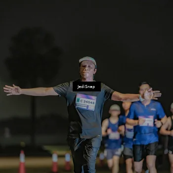 Runner Photo 7508615
