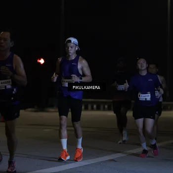 Runner Photo 7508632