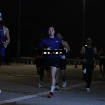 Runner Photo 7508639