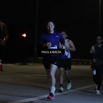 Runner Photo 7508645