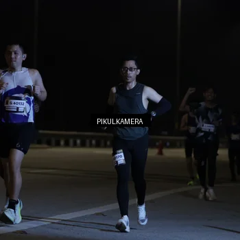 Runner Photo 7508663