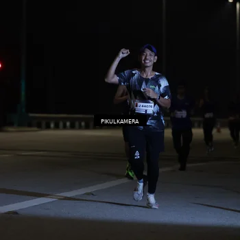 Runner Photo 7508668
