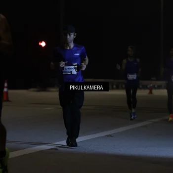Runner Photo 7508690