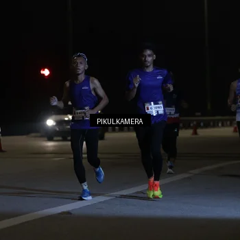 Runner Photo 7508697