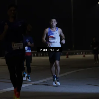 Runner Photo 7508706