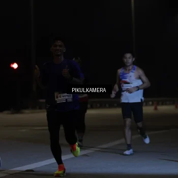 Runner Photo 7508709