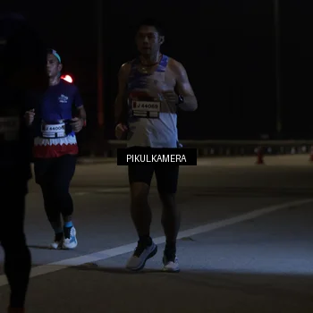 Runner Photo 7508736
