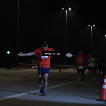 Runner Photo 7508739