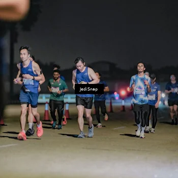 Runner Photo 7508746