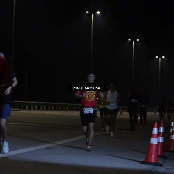 Runner Photo 7508749