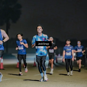 Runner Photo 7508757