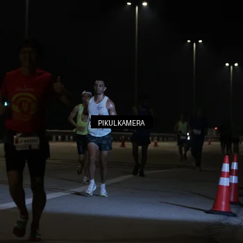 Runner Photo 7508770